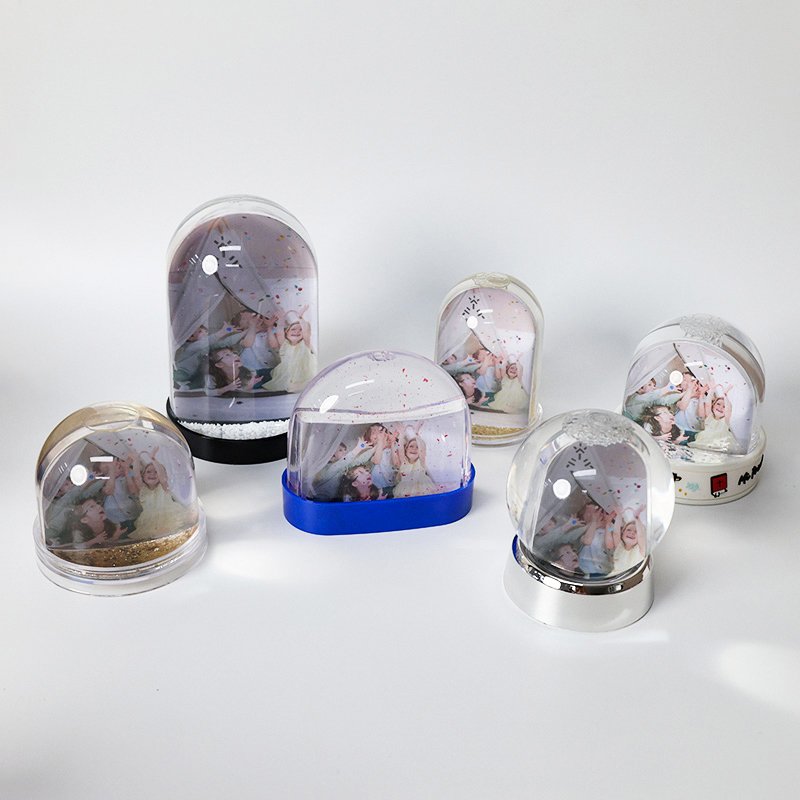 snow globe photo frame